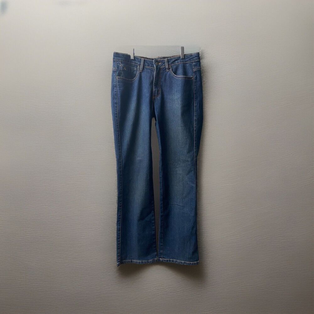 Wrangler Aura Women's Size 10P Average Blue Denim Mid Rise Bootcut Jeans